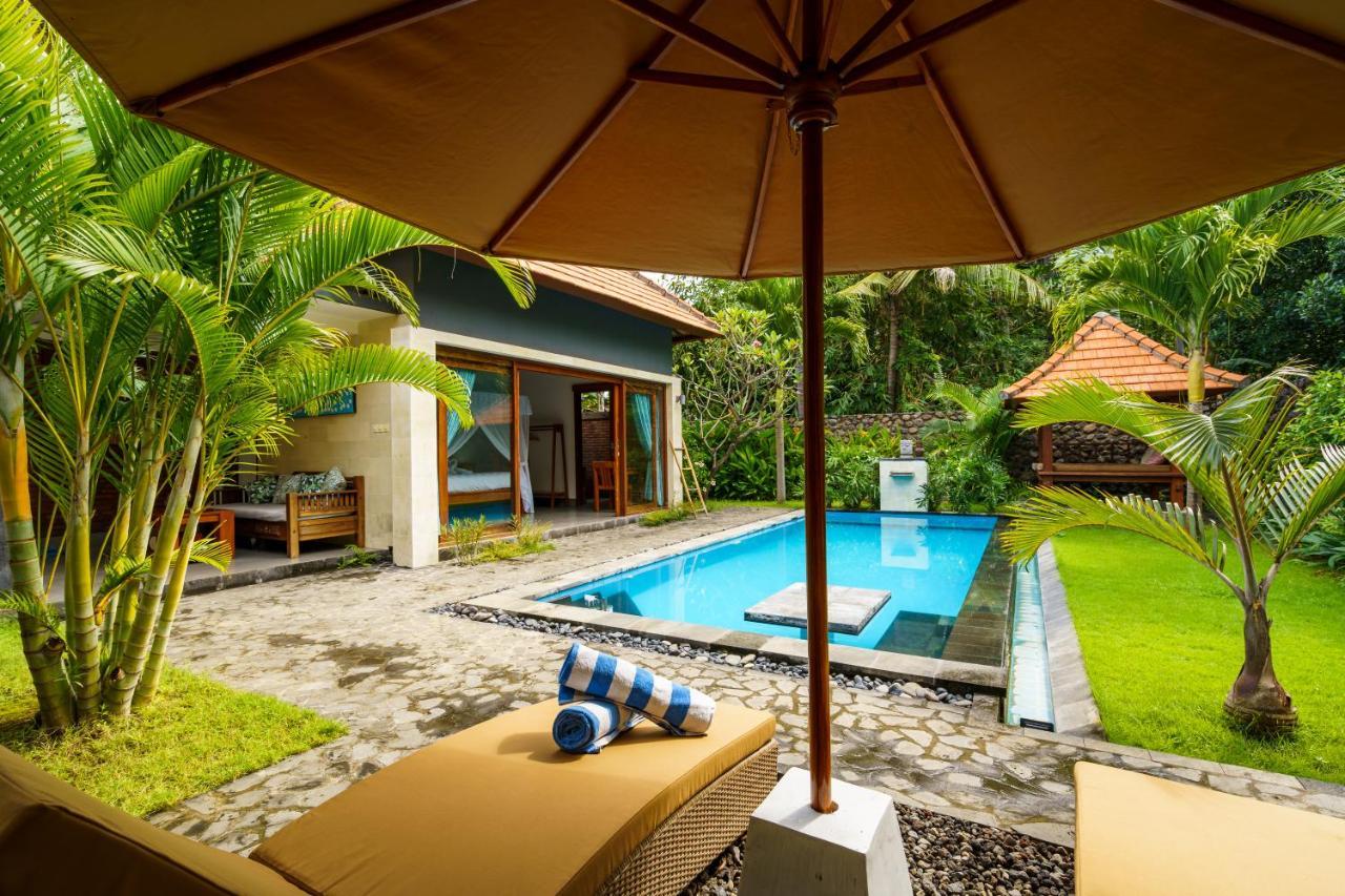 Coco Garden Pool Villas Kubutambahan  Exterior photo