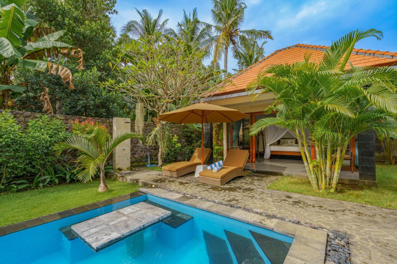 Coco Garden Pool Villas Kubutambahan  Exterior photo